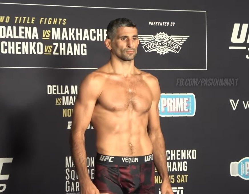 Pasion MMA - #UFC322 NO dio el peso... 157.2 libras para... | Facebook
