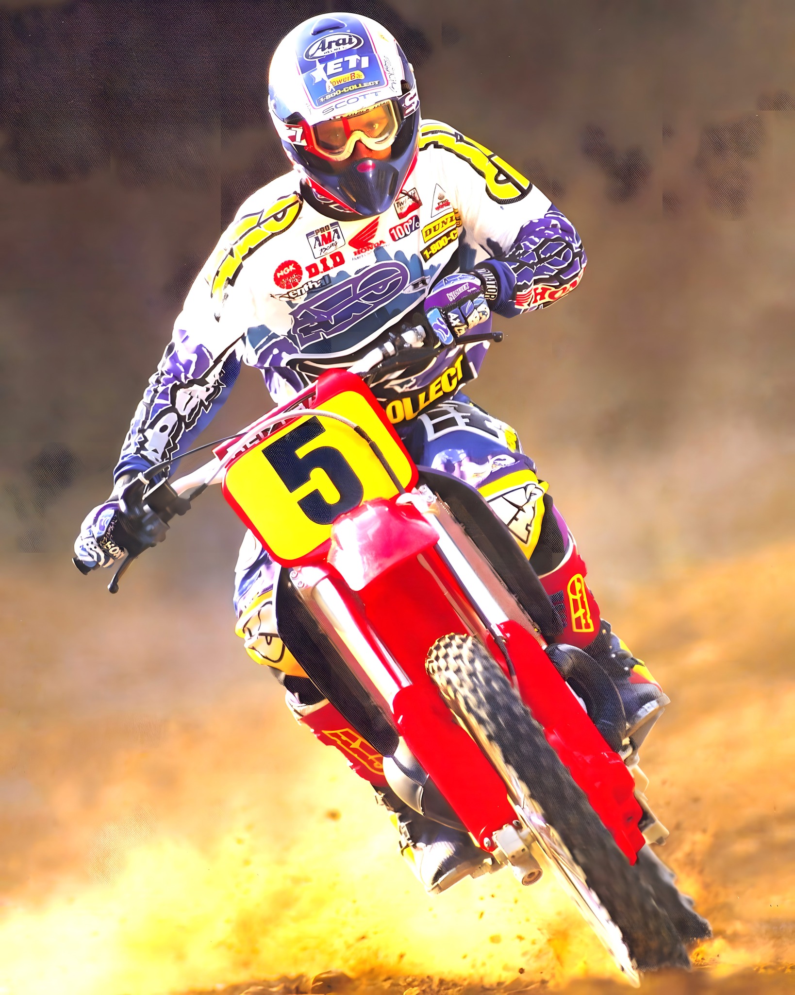 Jeff Stanton looking sano in his AXO Sport gear on Honda's newly