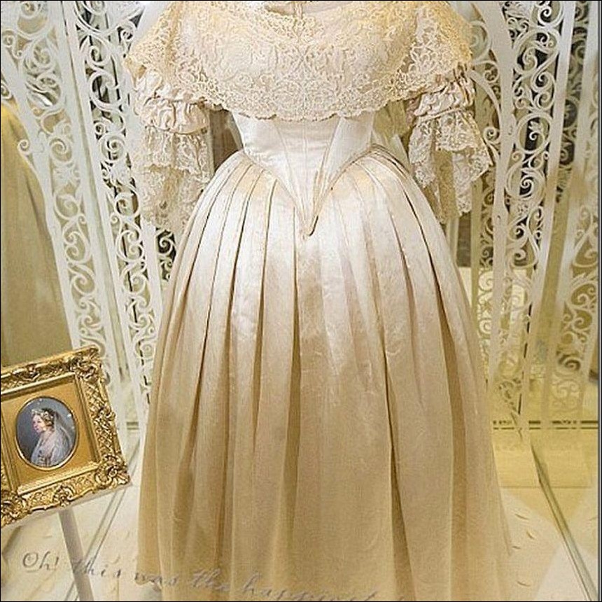 dress for women sleeveless collections:white-dresses Elegant Irregular Collar Sleeveless our simple sleeveless shirtdress Style:U125SA1639