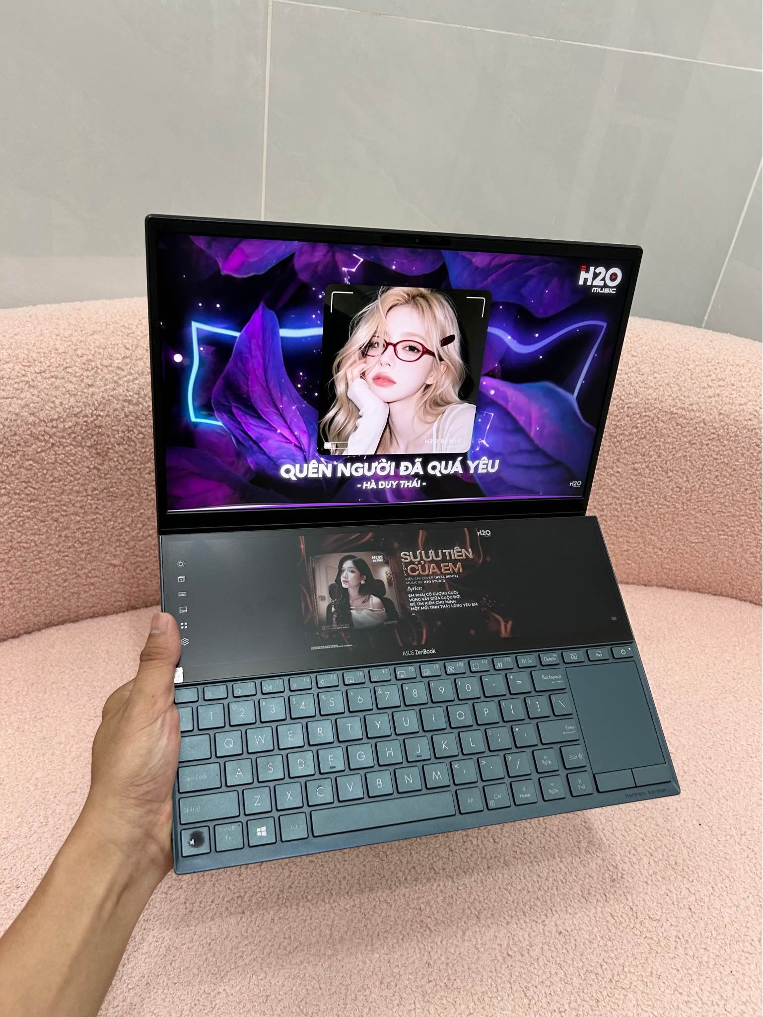 Asus Zenbook UX481F Notebook PC 2 màn hình Ram 16GB SSD 1TB 