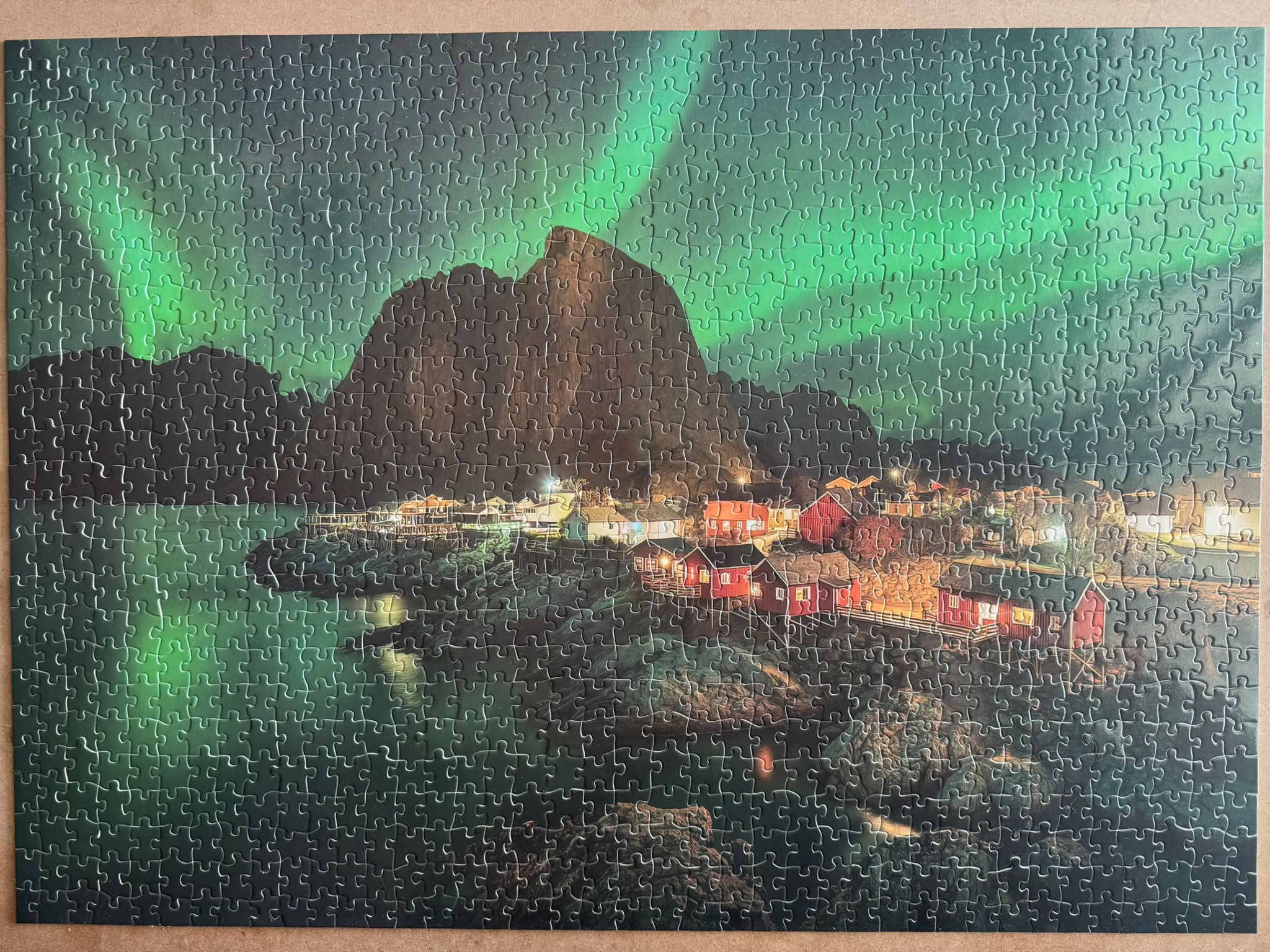 Latest and greatest. 1000 pc Larkipuzz puzzle. Silent aurora borealis.