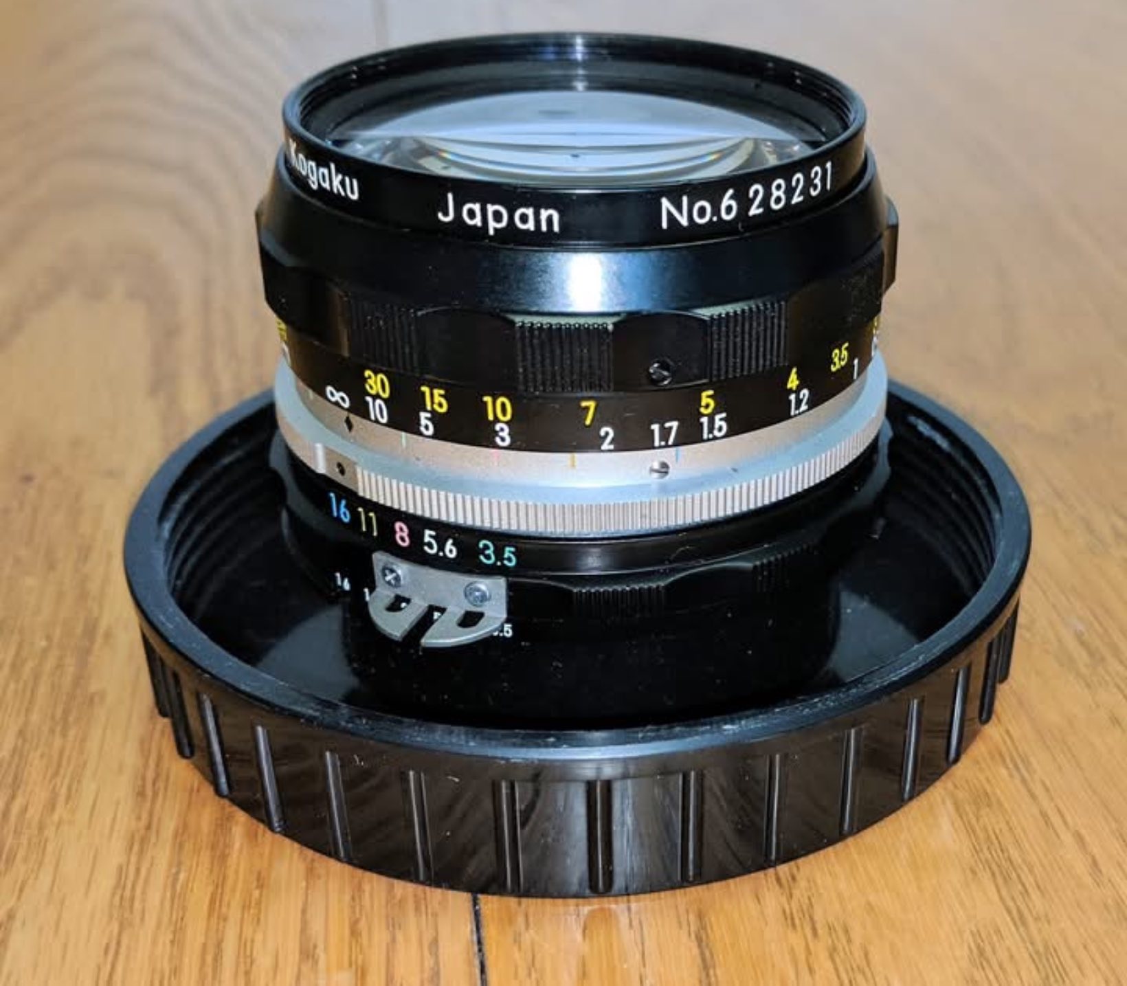 Vintage Nikkor 28mm f/3.5 lens review