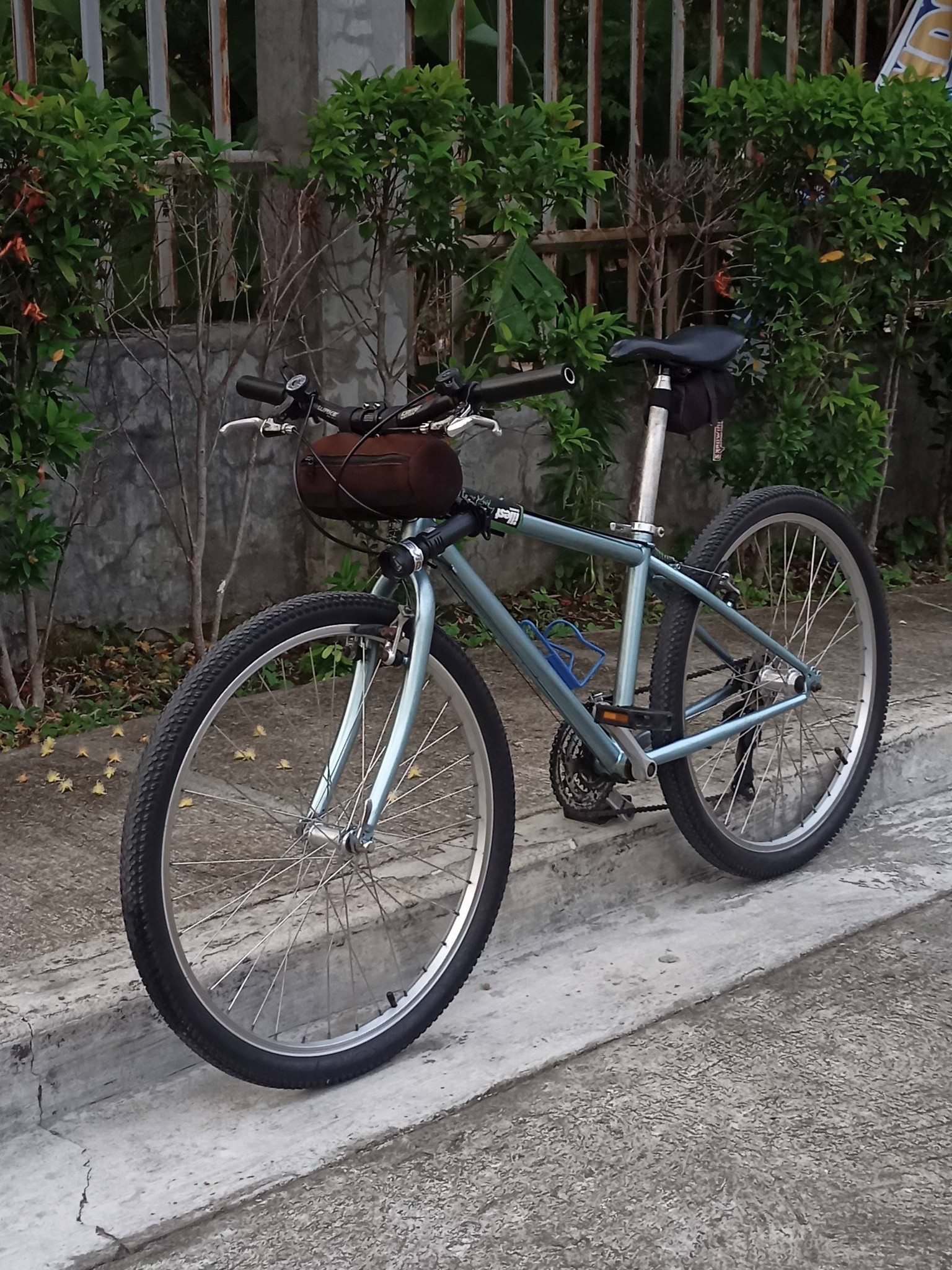 What are some inspiration ideas for a Giant Rock 4000 XC commuter 