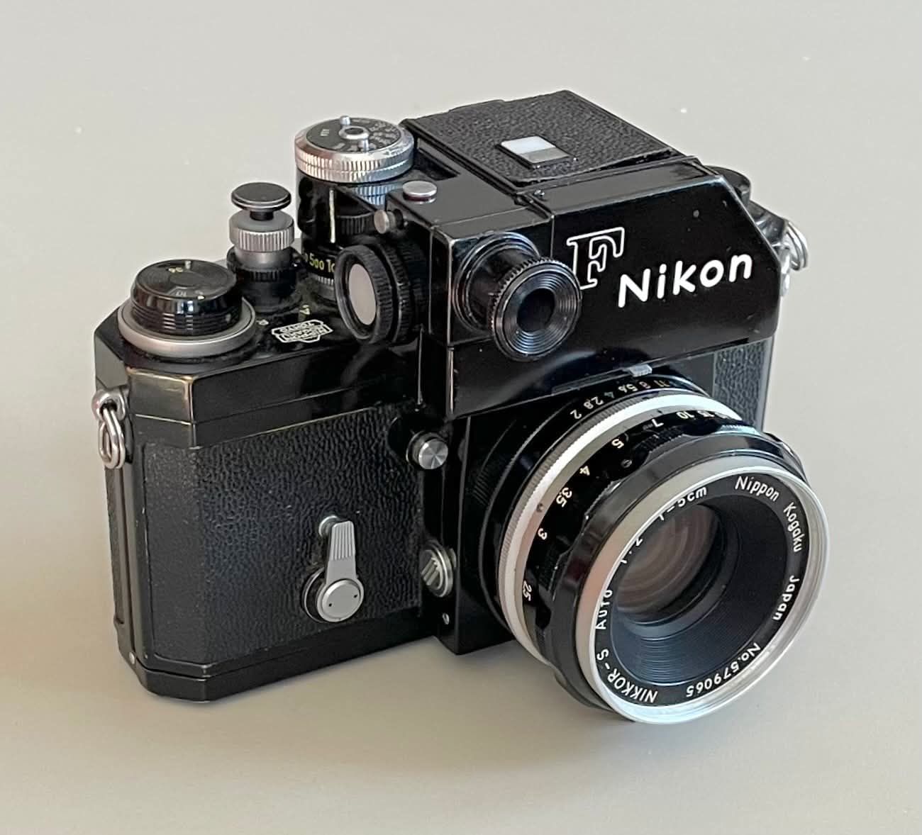 Nikon F photomic camera still working after 1963 purchase