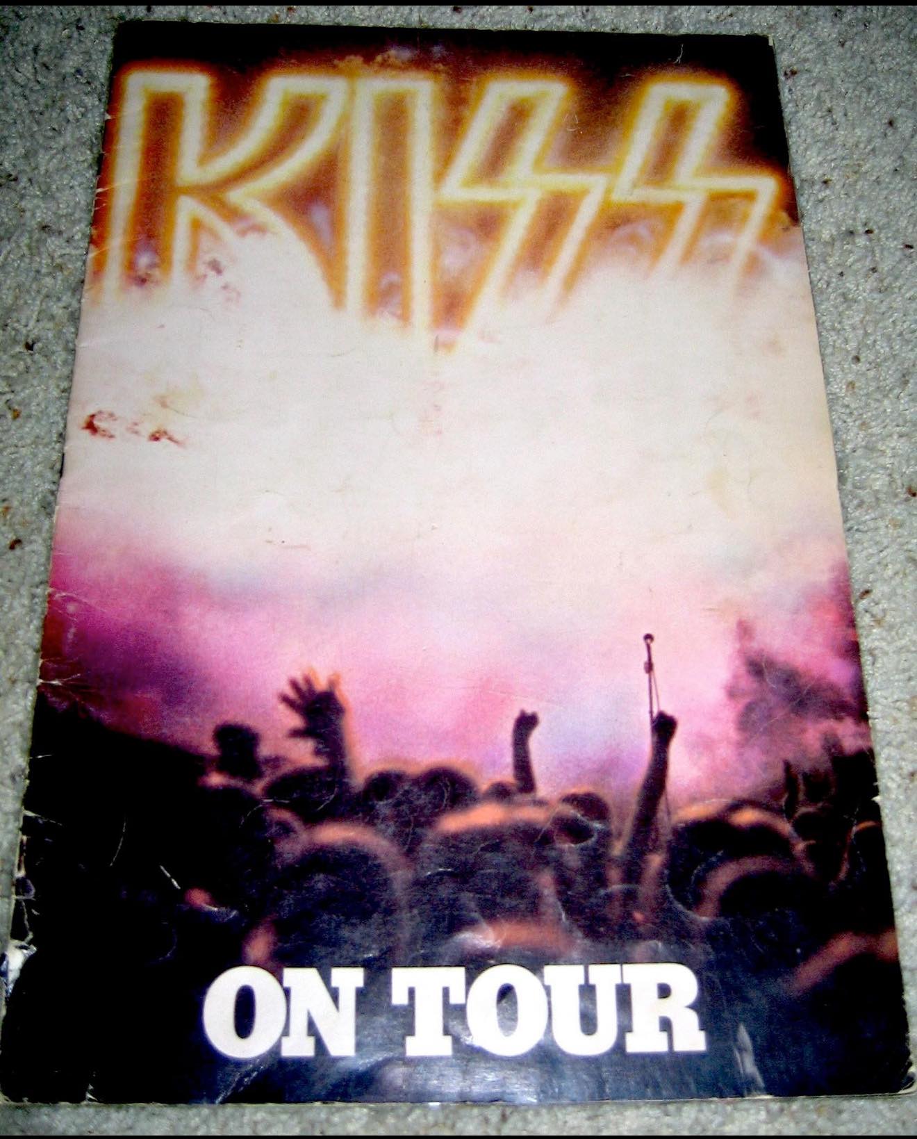 Original Kiss 1976 Tour Program КрД ON TOUR