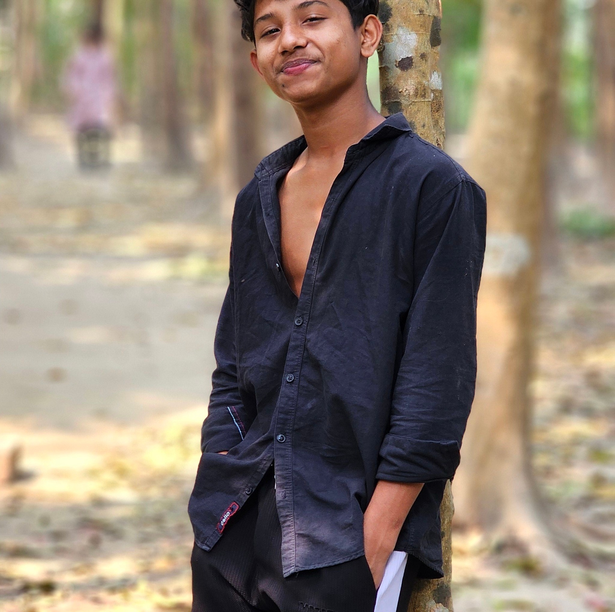 Sobuj Howladaer