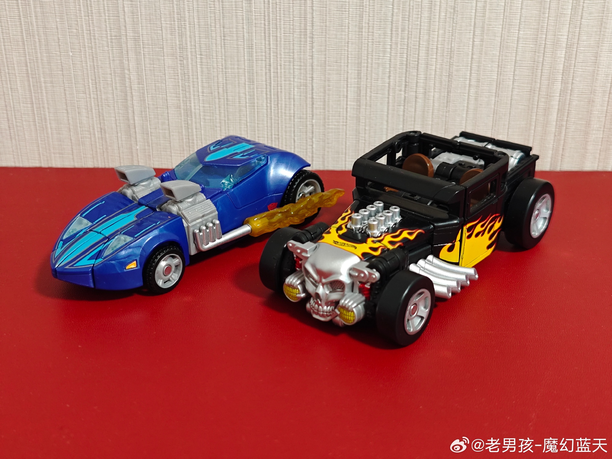 TRANSFORMERS Collaborative - Hot Wheels - Twin Mill and Bone