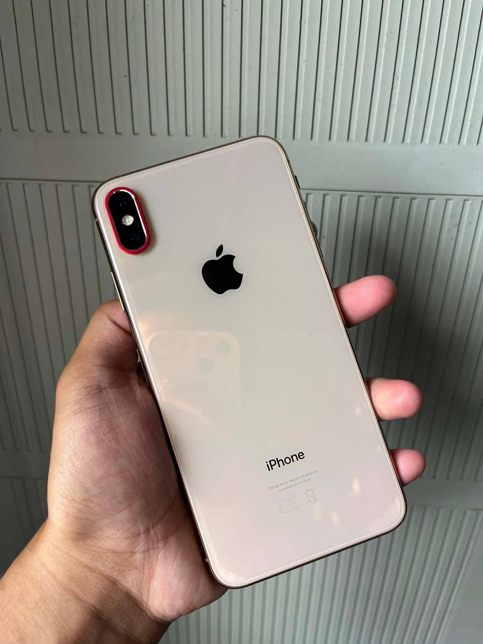 iPhone Xs 64gb Gold