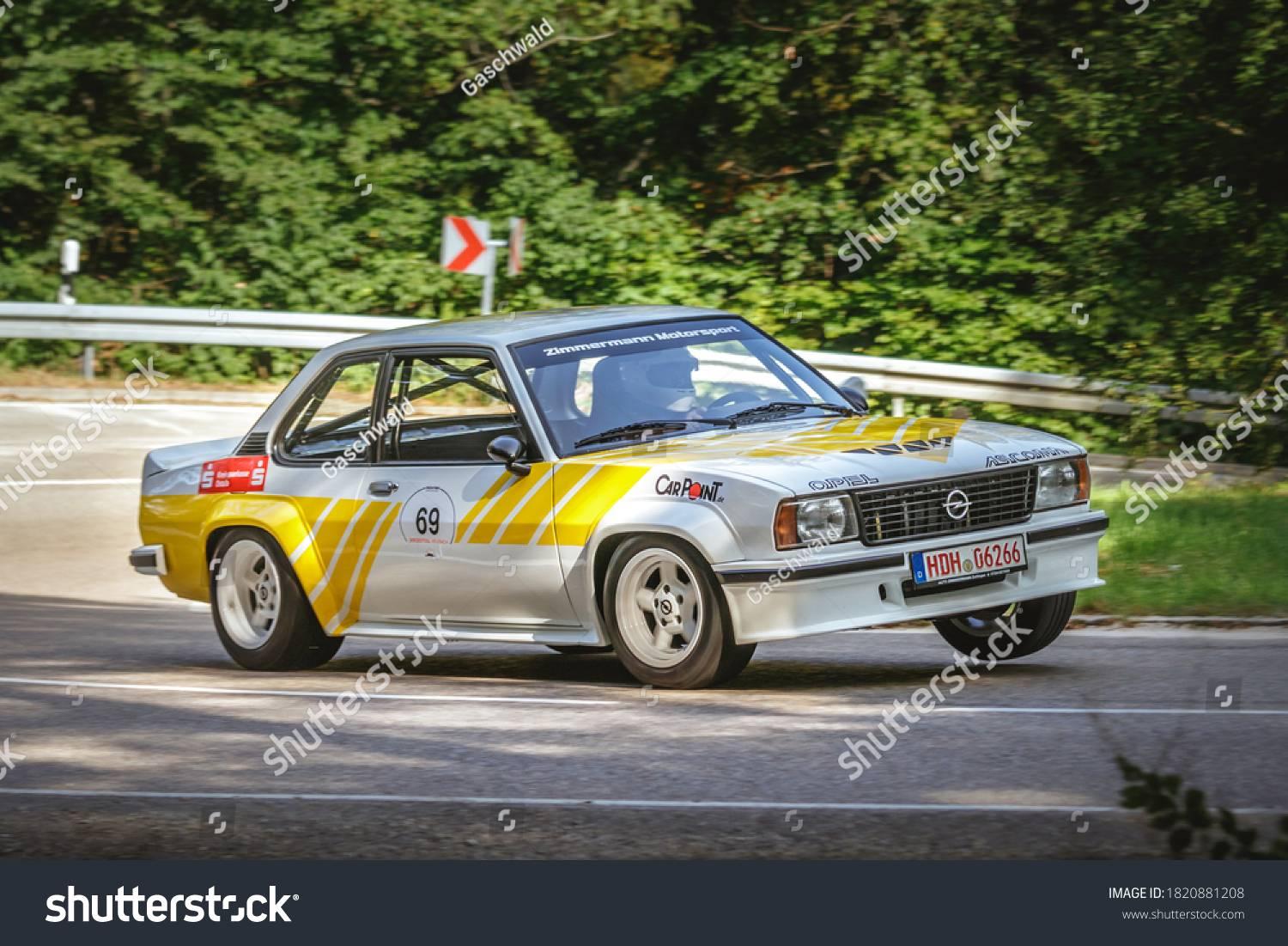 opel-ascona-b-facebook