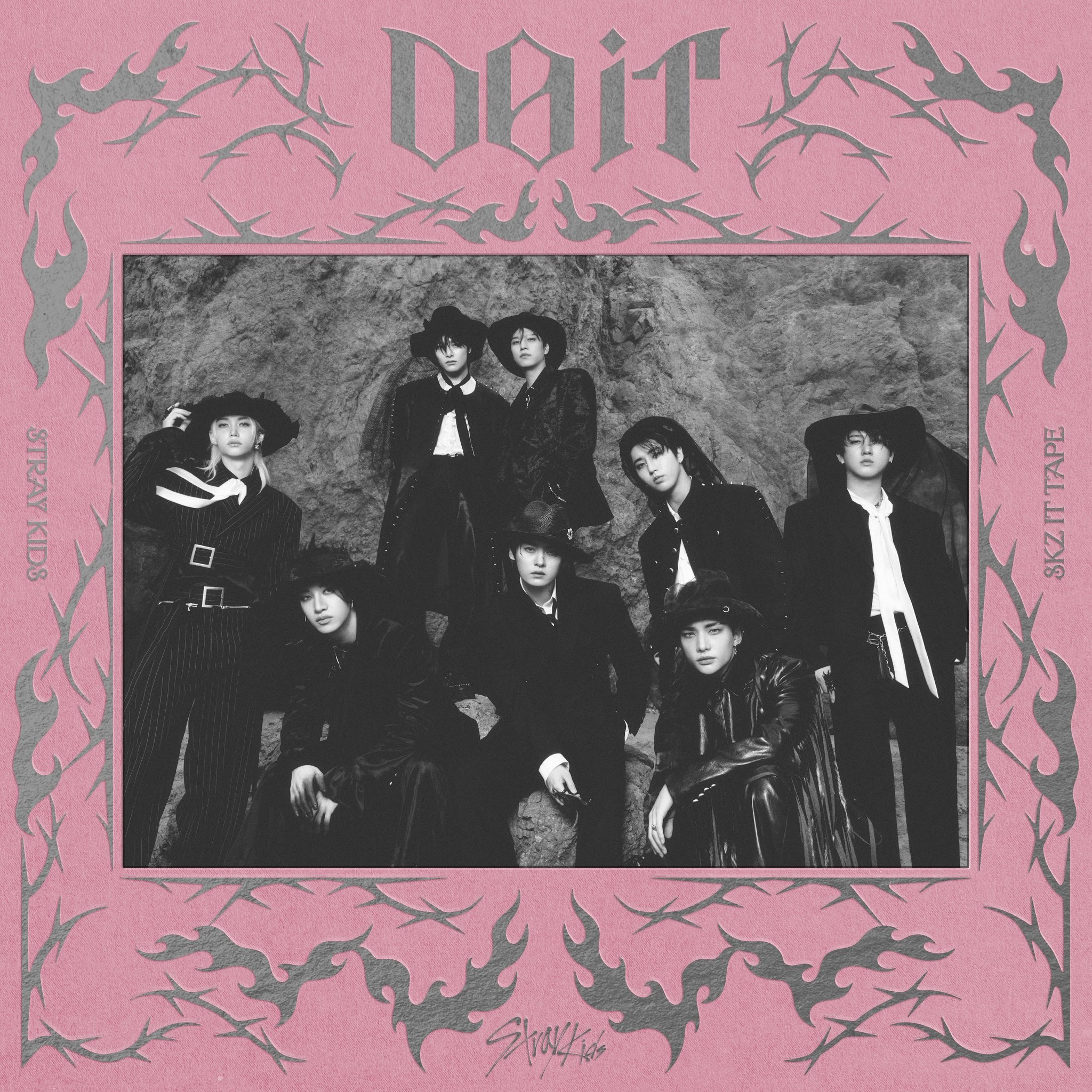 ☁️ Stray Kids' ONLINE COVER for their IT TAPE “DO IT