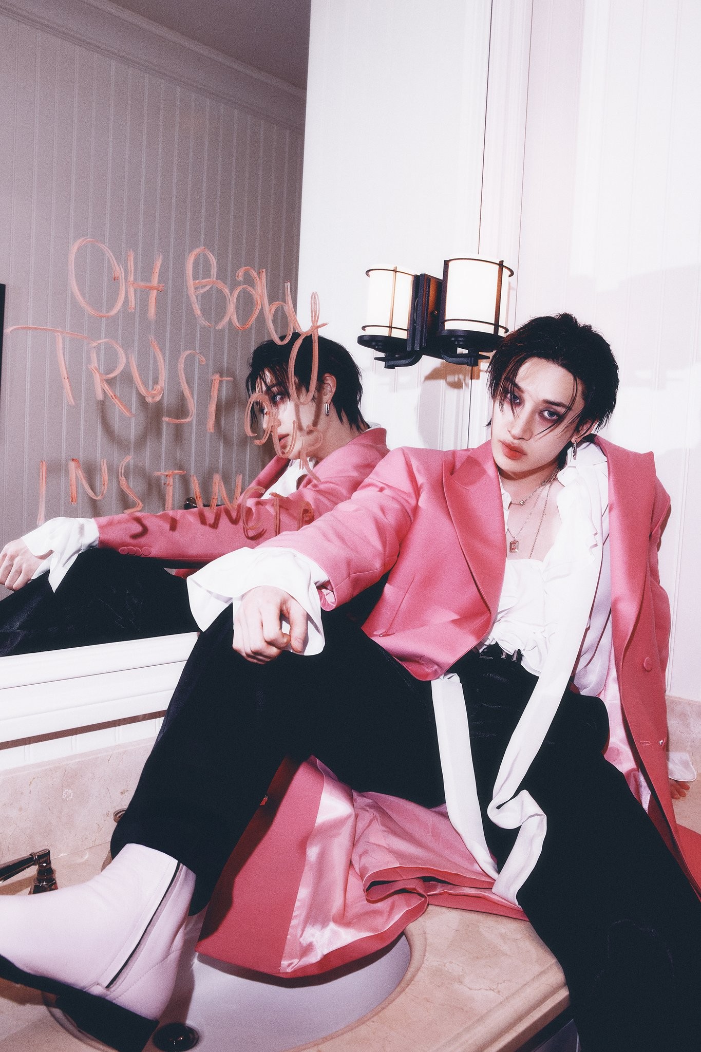 🍷 “DO IT” TEASER IMAGES '𝐃𝐎' : #BANGCHAN, #LEEKNOW, #CHANGBIN