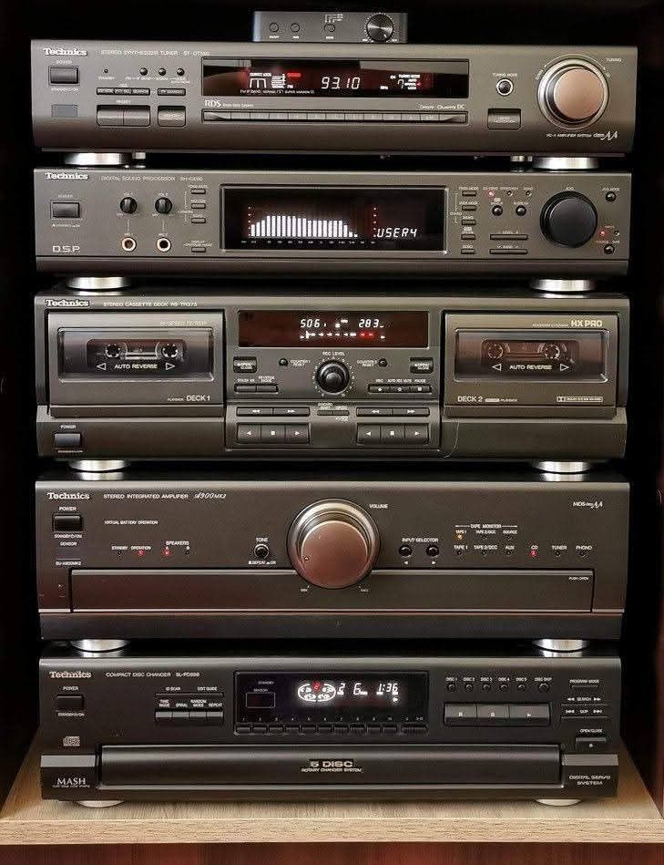 I just discovered something strange. Technics made 2 different