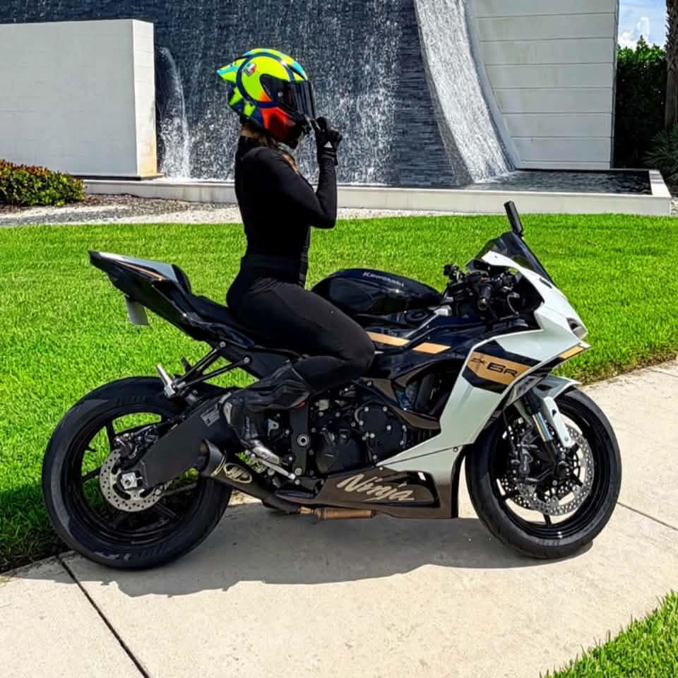 Tonya-FL-ZX6R