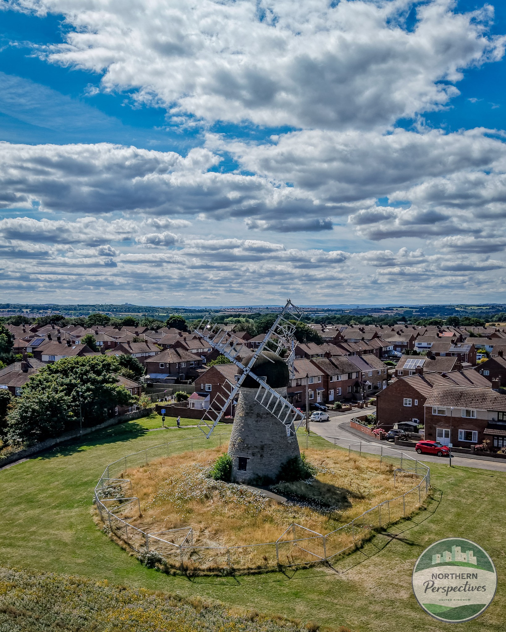 パワーストーン　イギリス Whitburn Windmill - one of those landmarks you can spot from miles
