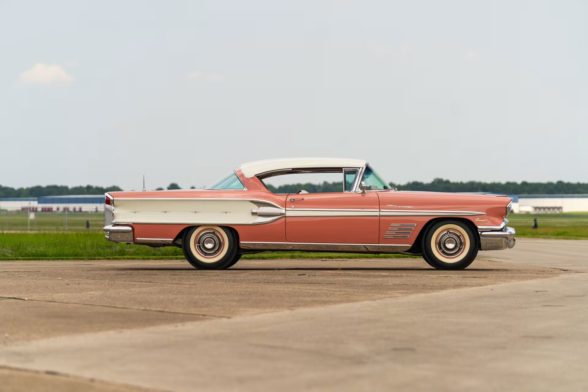 1966 pontiac bonneville hardtop details | Plantsville, CT