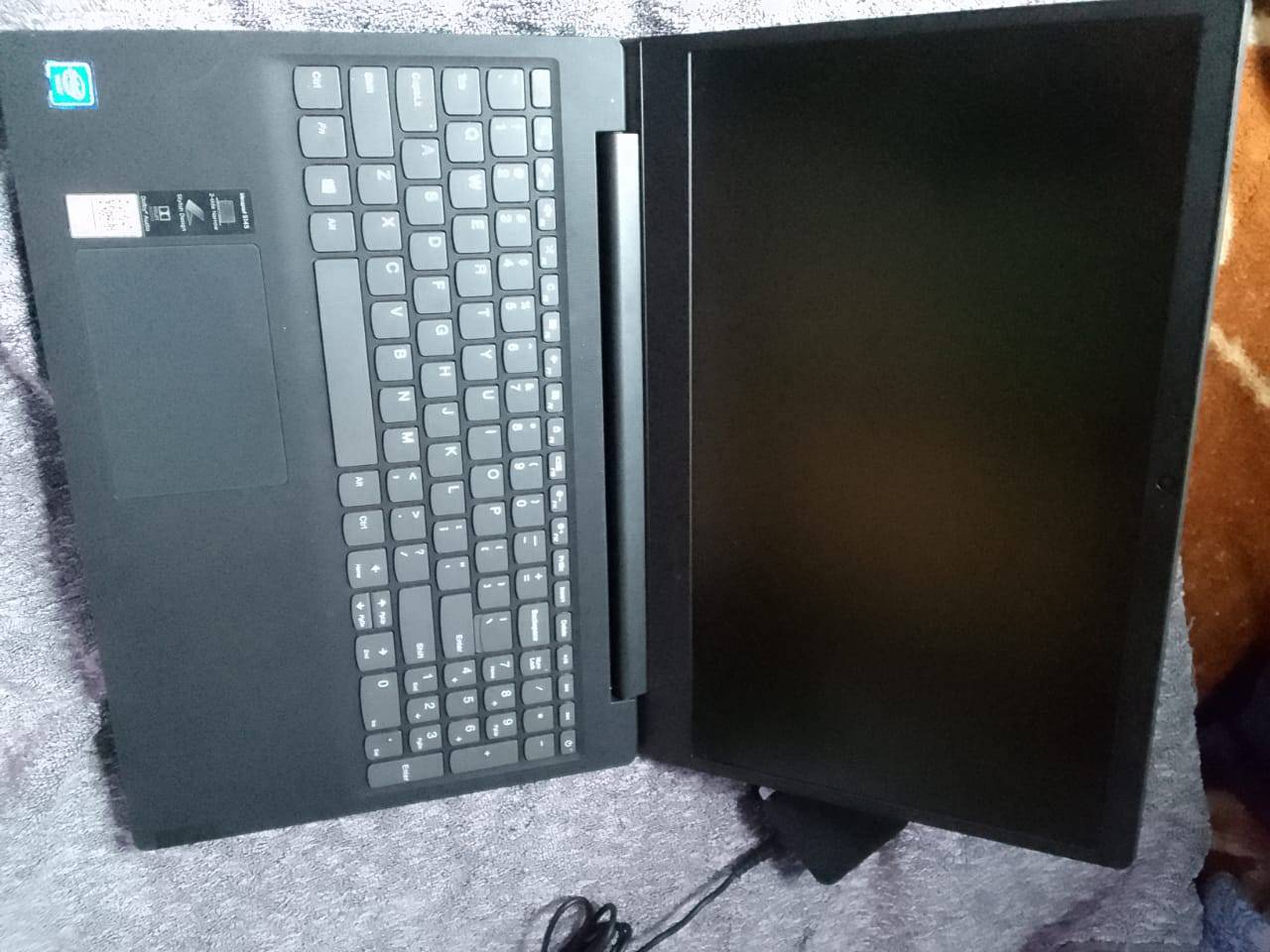 Nelson Mandela University Group | I’m selling my laptop for **R3000 ...