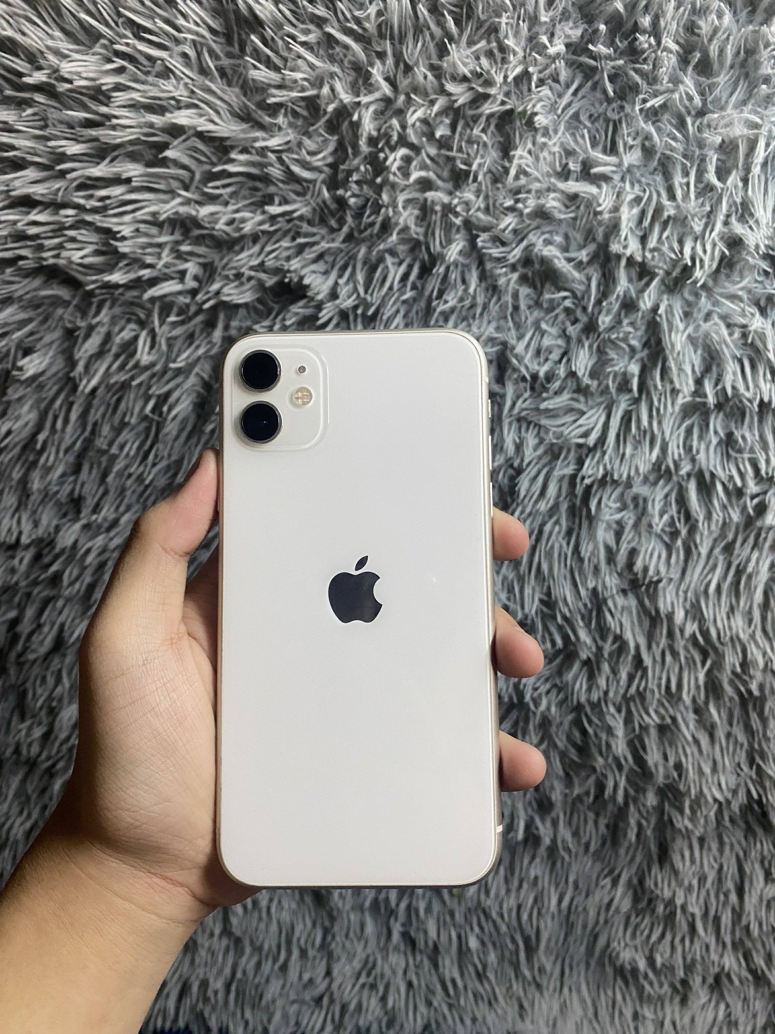Iphone 11 64gb, WHITE ( 9,500 ) Negotiable All working no issue