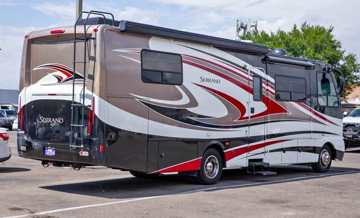 2010 Thor Motor Coach Serrano - RVs & Campers - Albuquerque, New Mexico ...