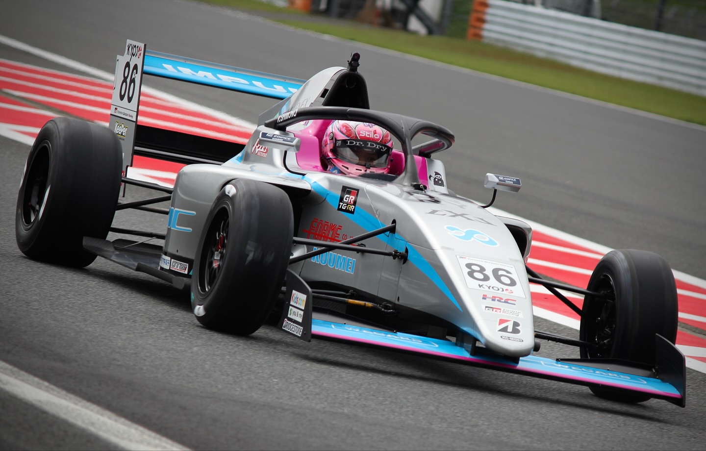 racing-driver.jp added a new photo — at... - racing-driver.jp