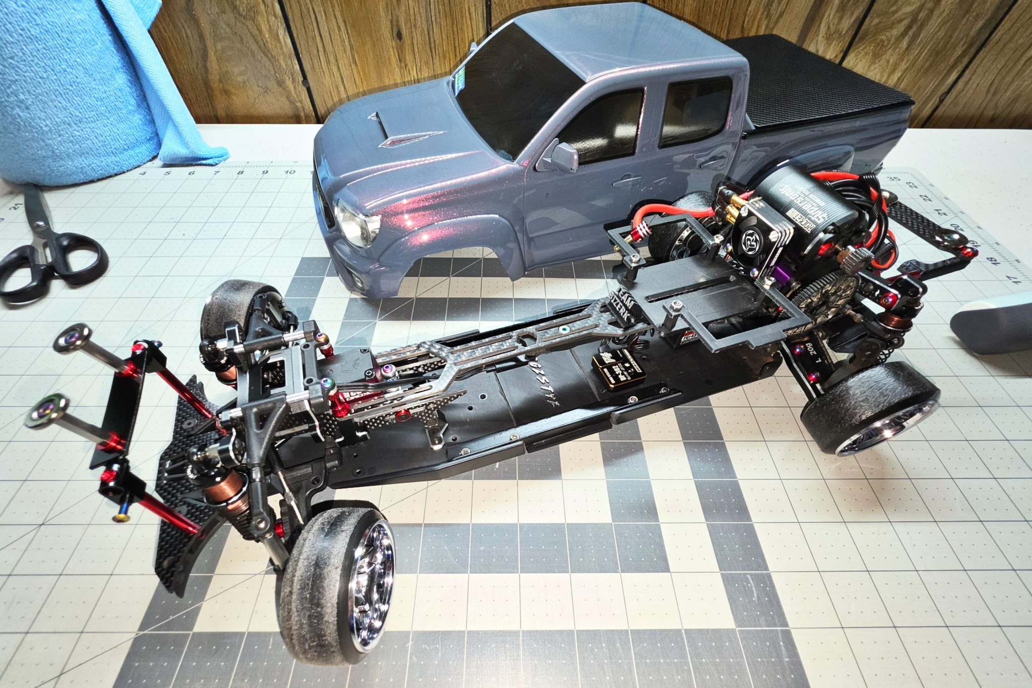 皆さま お待たせ致しました❗ Rêve D社ドリフトキットカー 「RDX」に