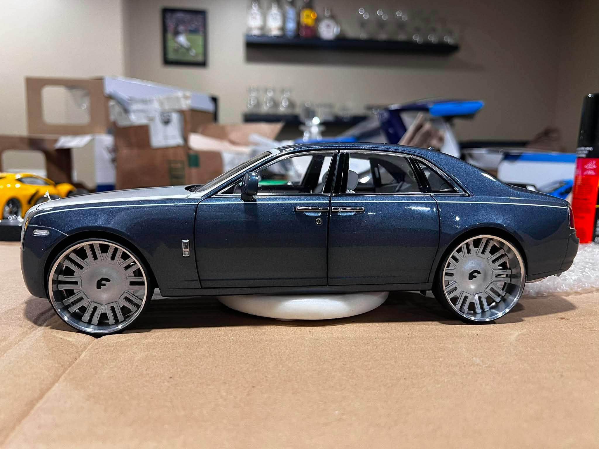 PLATINUM WHIPS CUSTOM CAR COLLECTION,