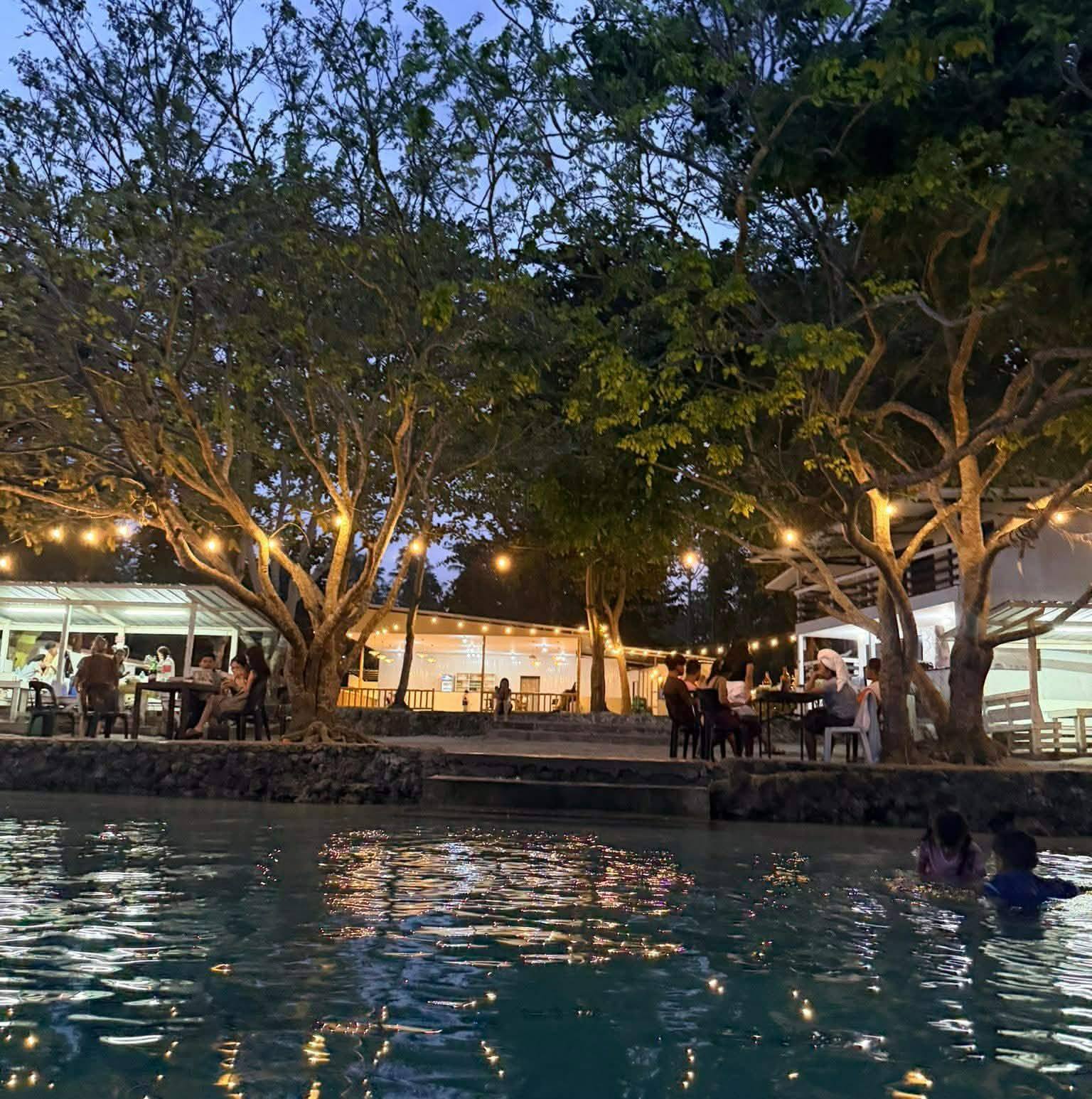 Aluztrix Beach Resort | Samal