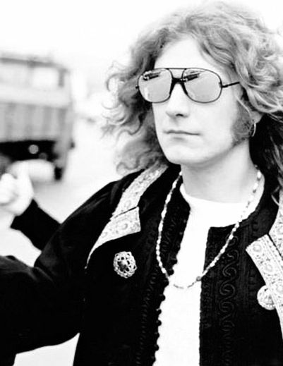 Historic - Robert Plant, the legendary frontman of Led Zeppelin, became ...