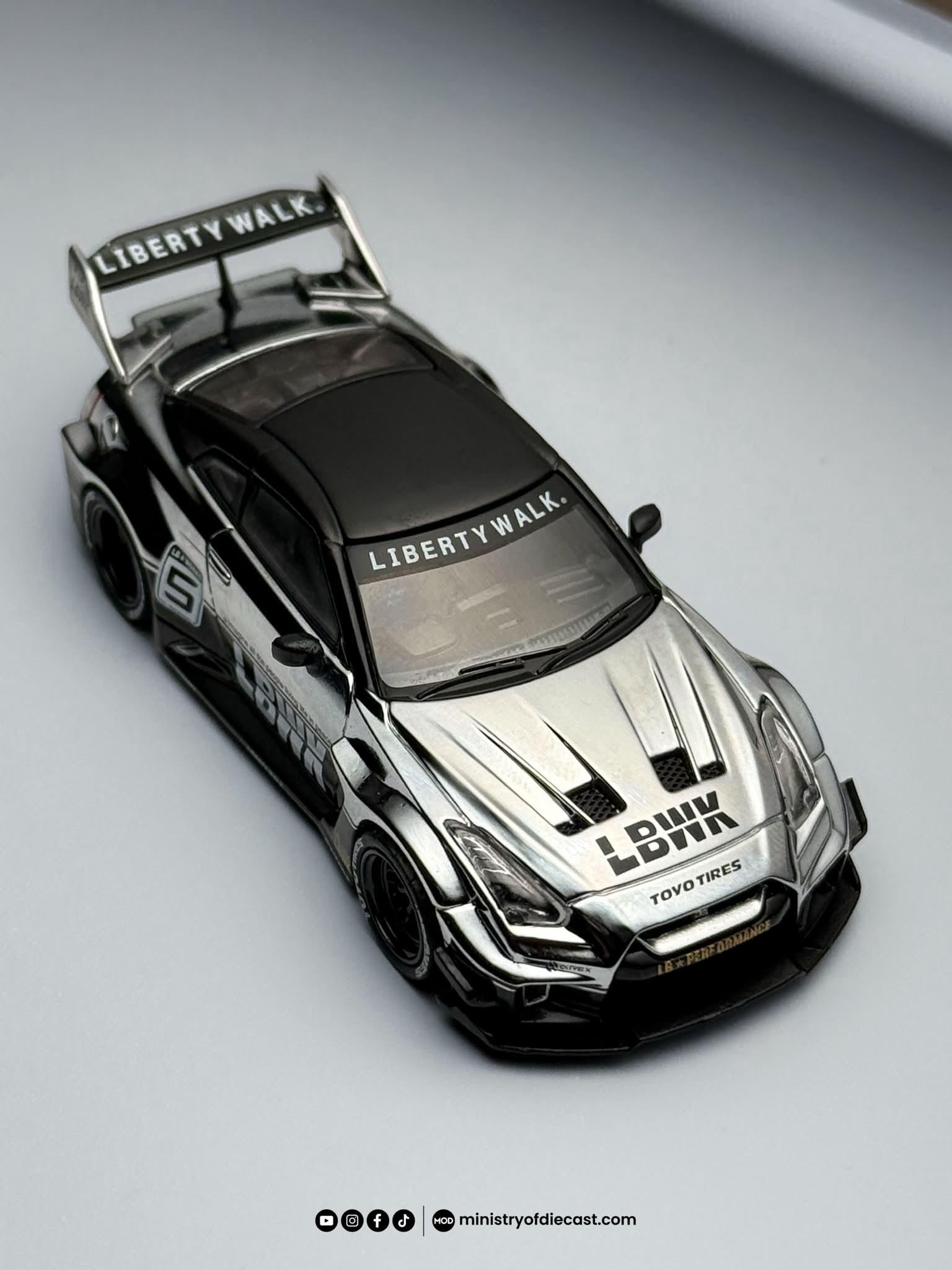Inno64 diecast car models at Hong Kong ToyCar Salon 2026