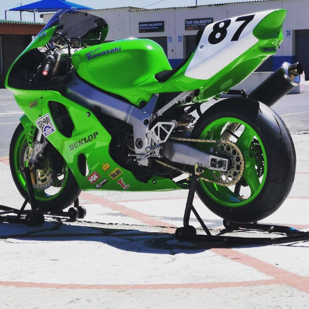 Tony - Kawasaki Ninja ZX7R Racing a legendary 90s race machine with ...