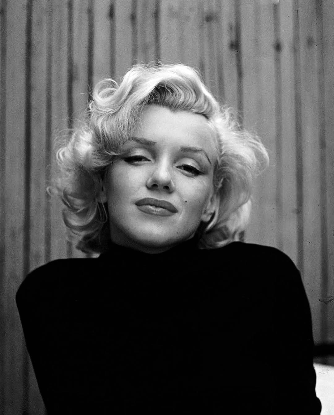 Marilyn Monroe's 1953 home photo shoot for Life Magazine