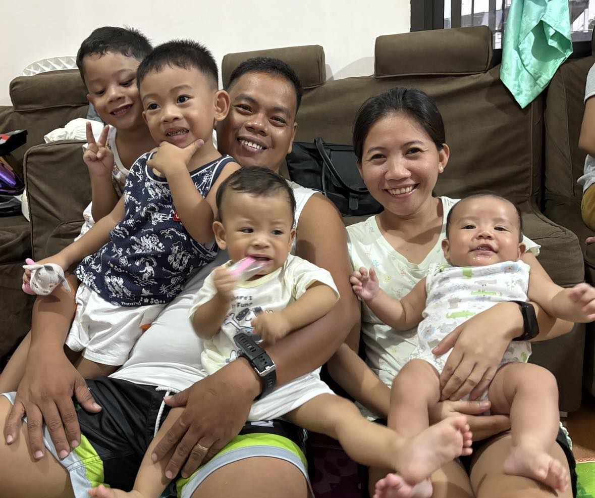 Florence - Happy happy birthday sa nagiisang amplifier ng buhay ko ️😍😁 ...