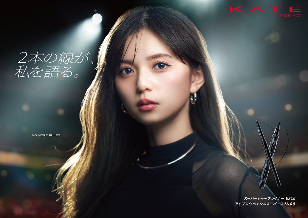 👗5th ANNIVERSARY COLLECTION👗 ドレス姿がきらびやかな背景に映え