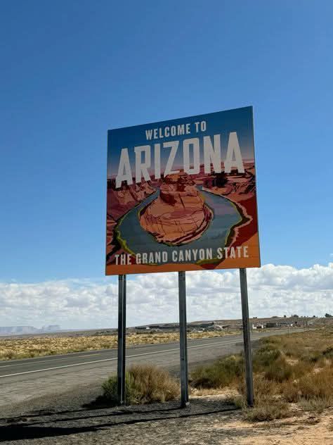 Welcome to arizona sign board from Old good time