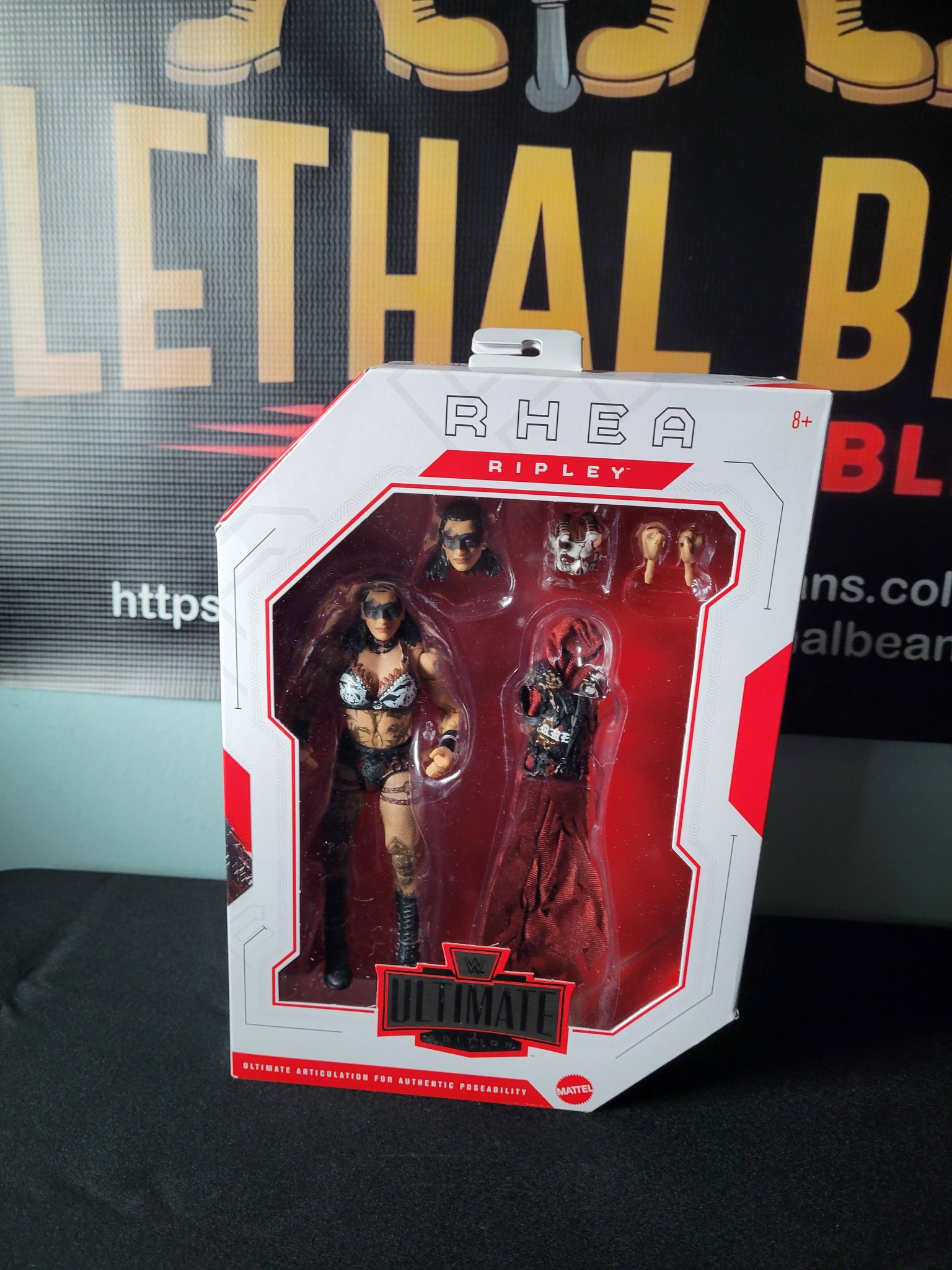 Over 500 figures available...?