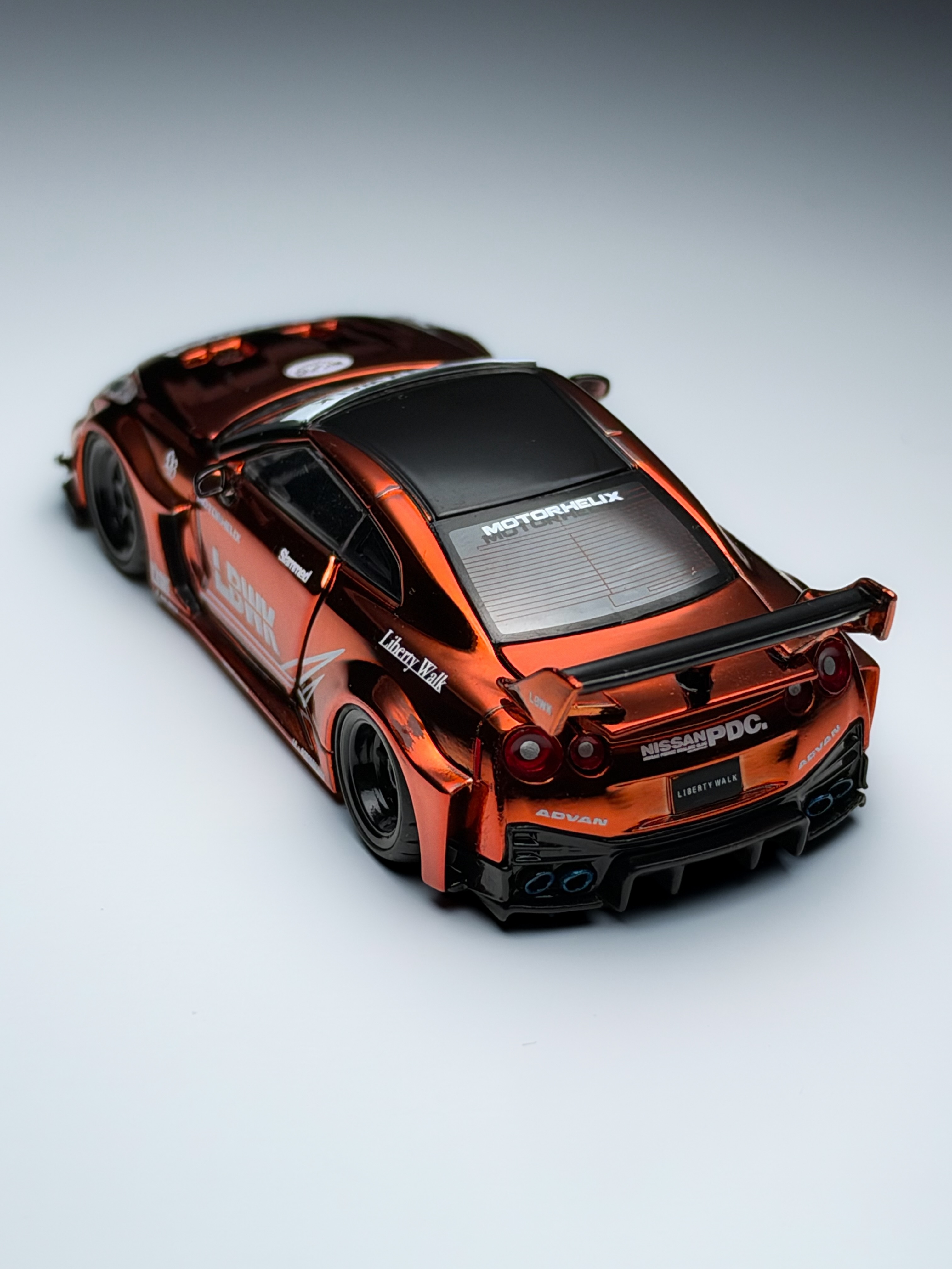 LBWK exclusive! 1. Mini GT 1/64 TAS 2026 Special Box Project FF-R