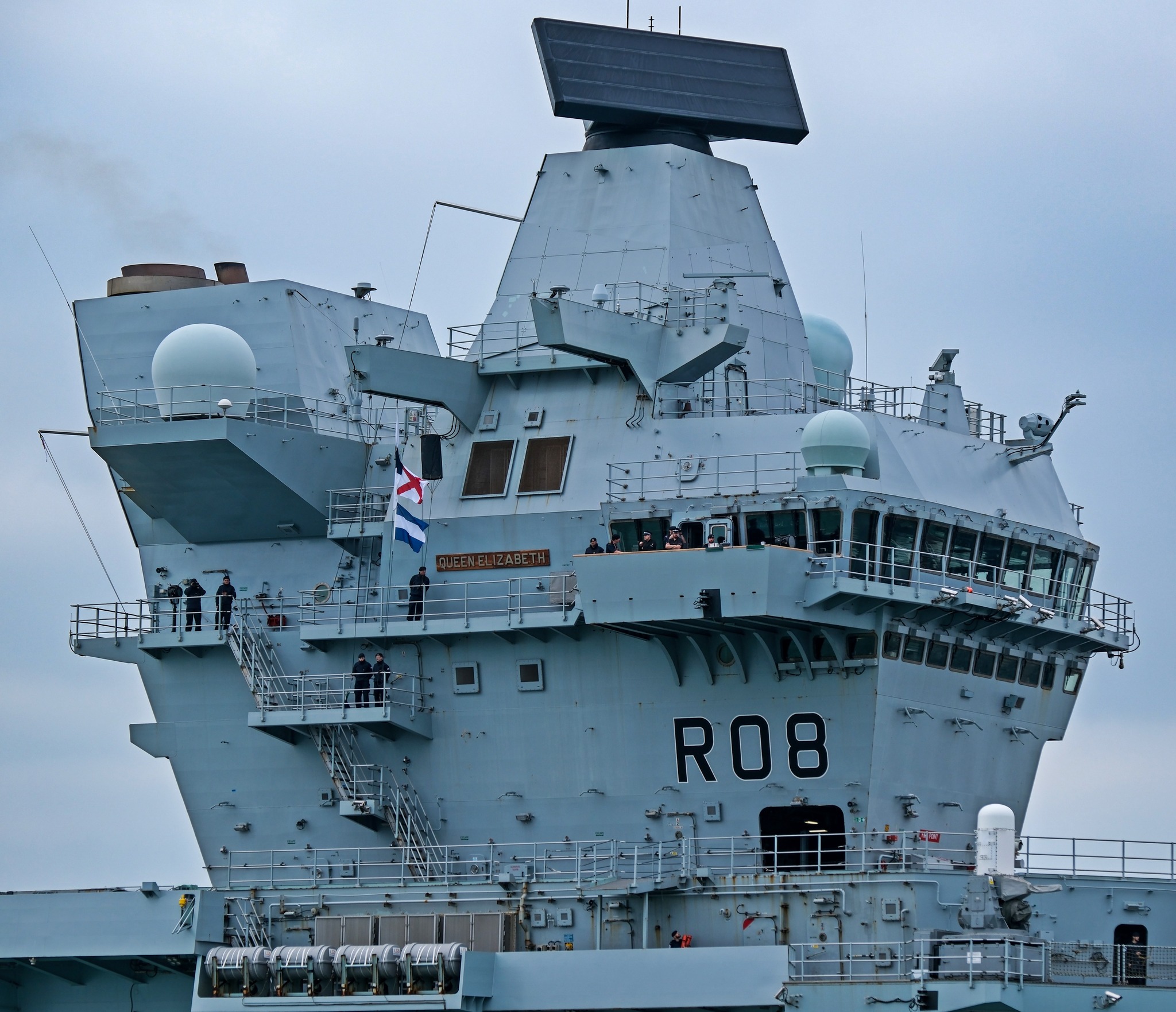 Military - A close-up view of HMS Queen Elizabeth (R08)'s ...