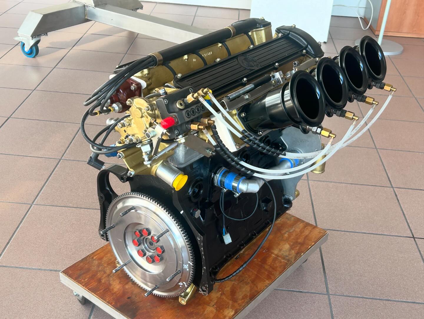 For sale M12/7 2000cc Mader, engine... - Heini Mader Moteur | Facebook