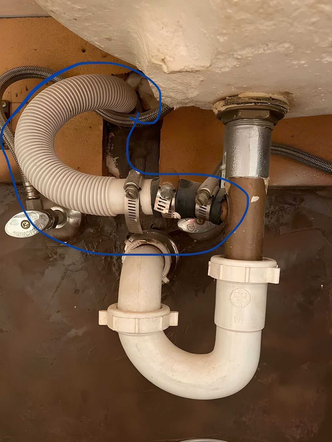 Robert - What is this extra tube? I’m replacing the drain and faucet ...