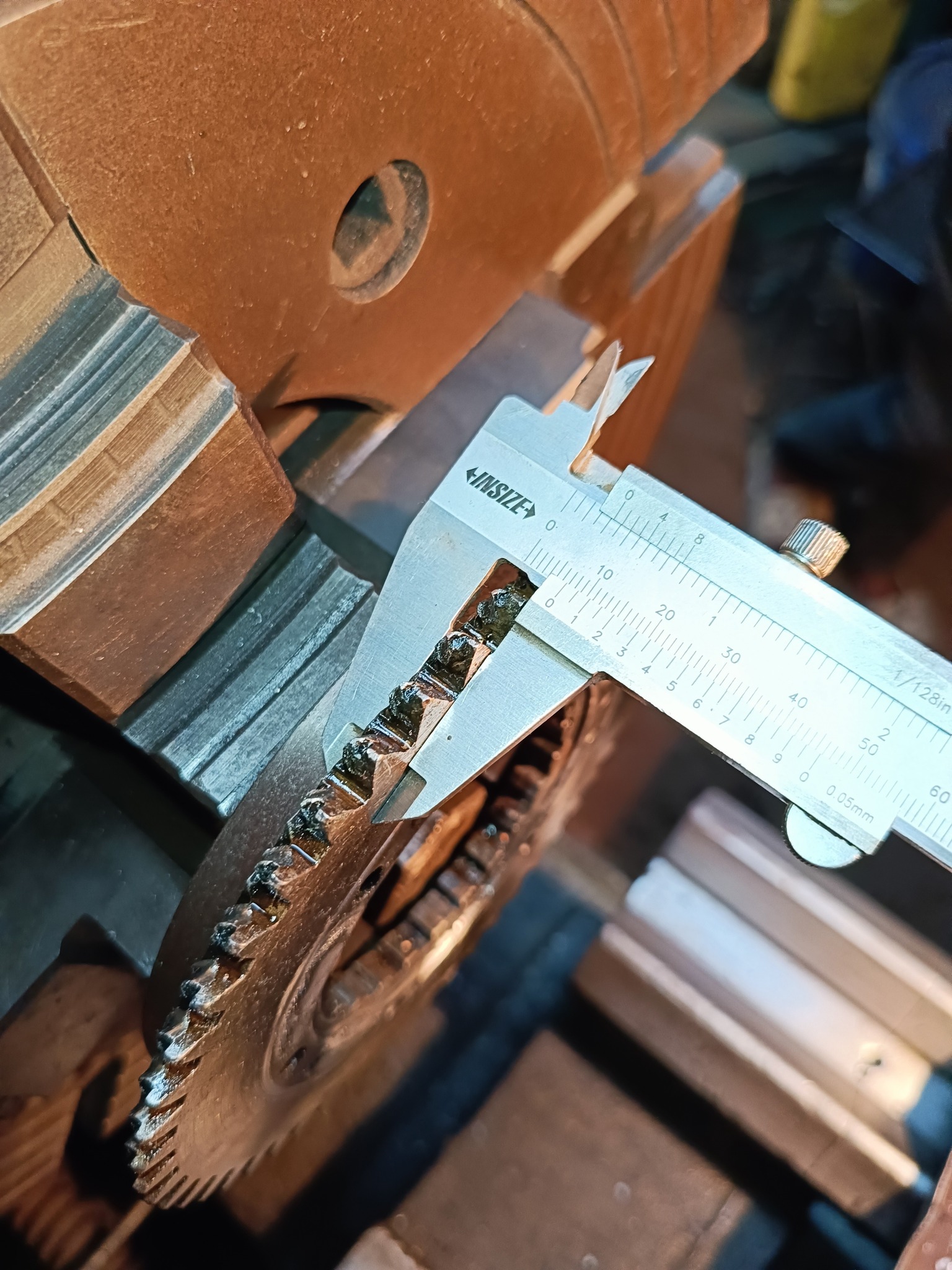 What is the meaning of m mmmm in measurements