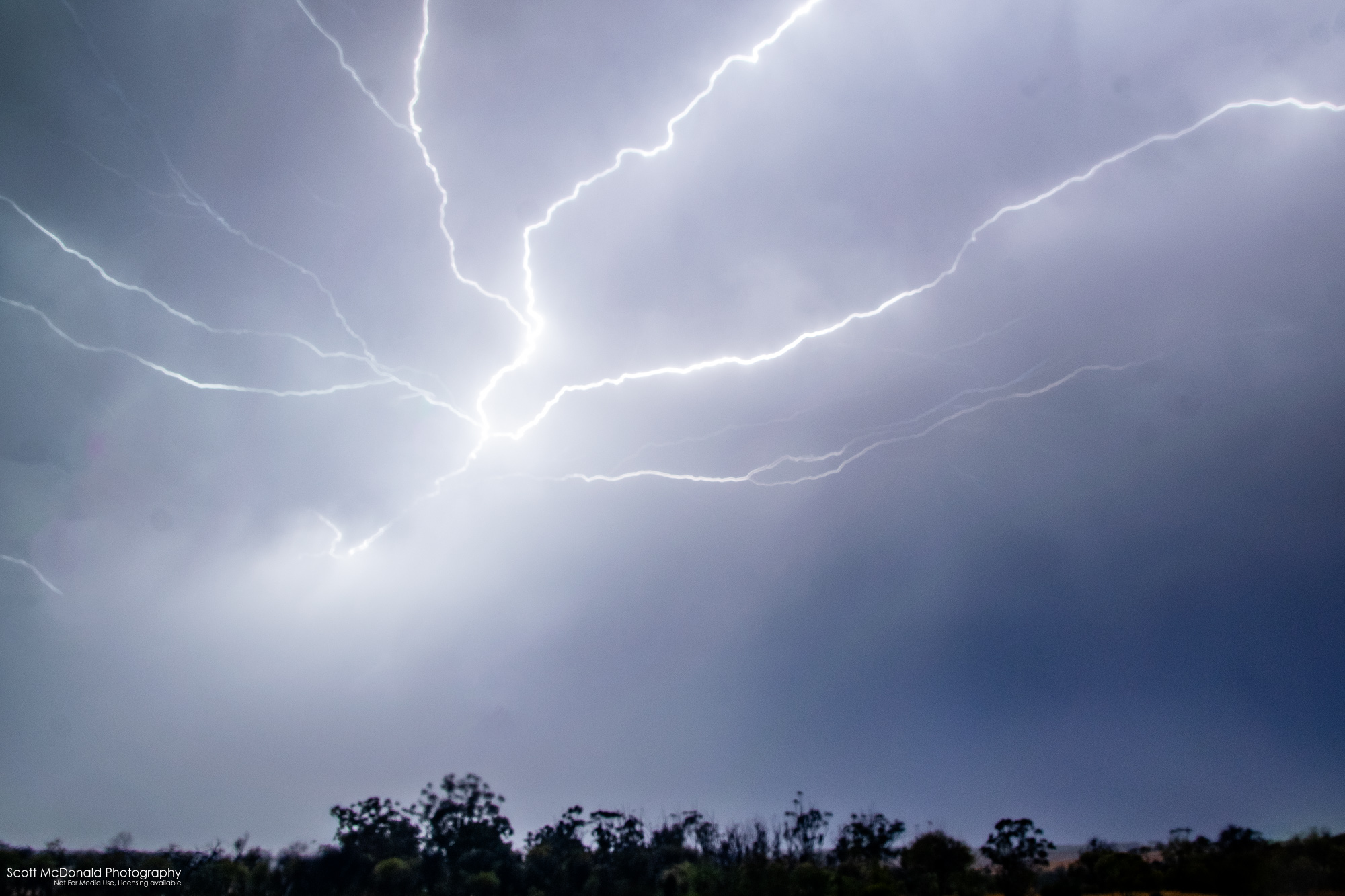 Scott - WOW i was Amazed at the Lightning shooting across the sky in ...