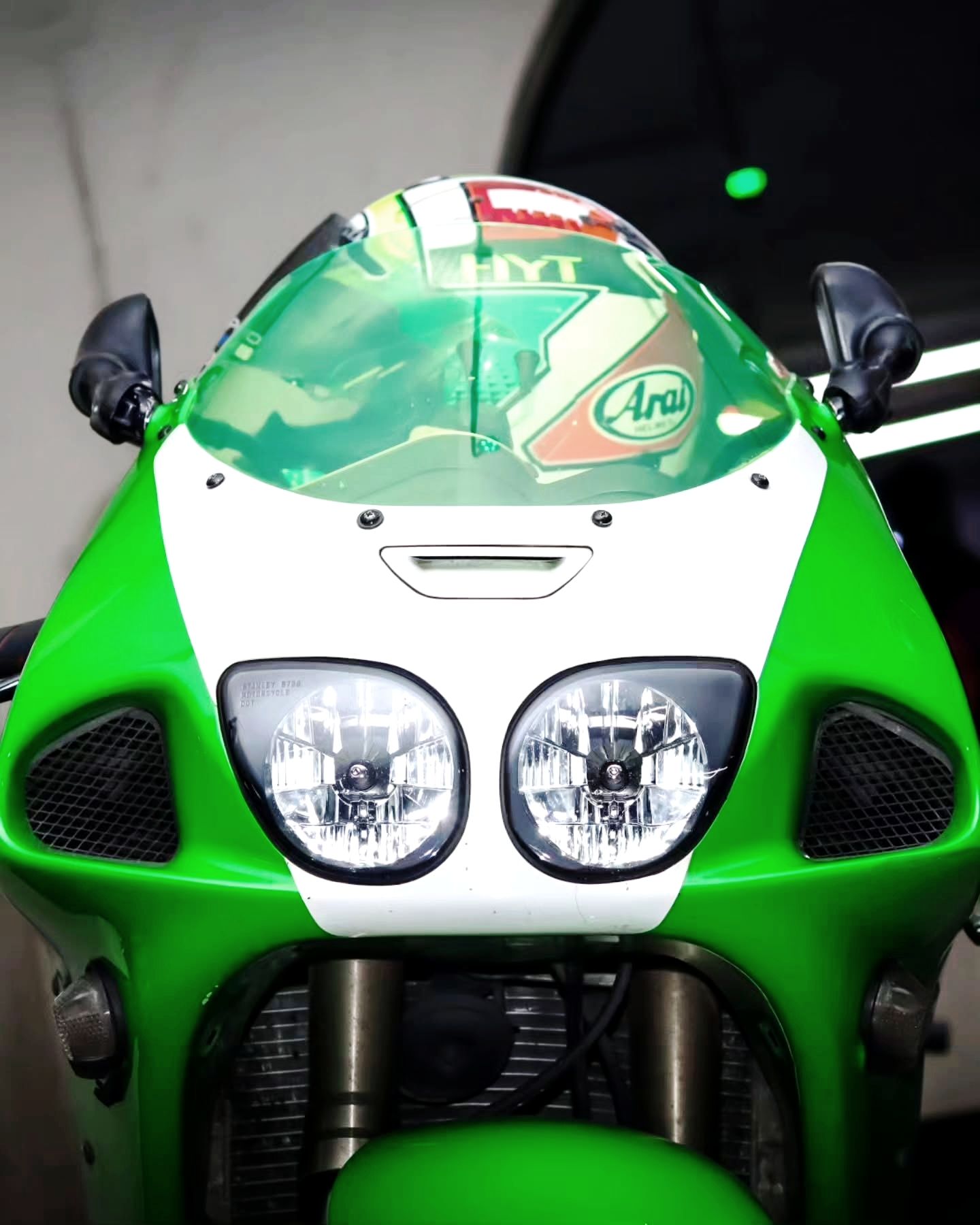 Kawasaki Ninja ZX-7R Head Light #kawasaki
