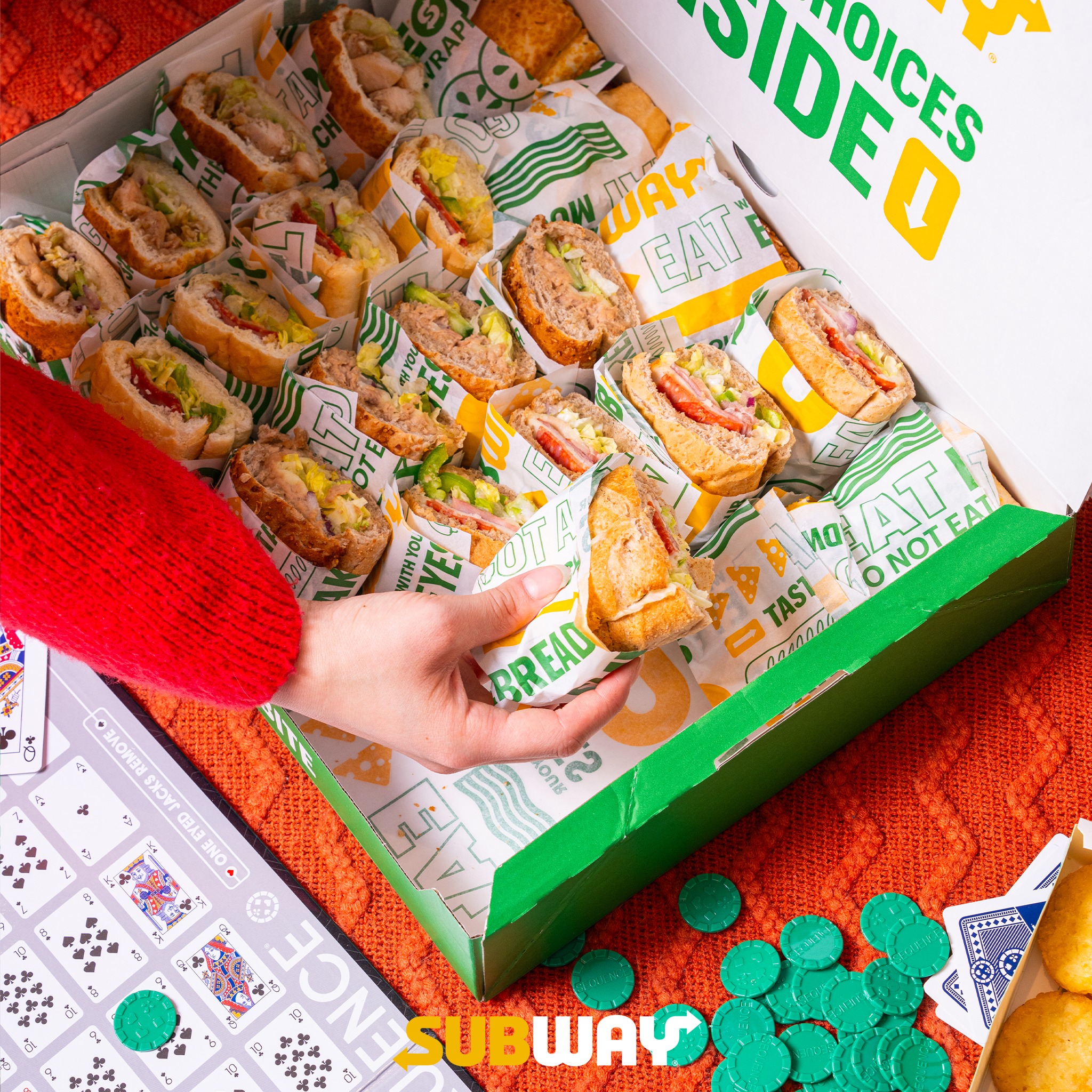 Subway - Амралтын өдрийн орой юу идэхээ бодож байна уу? 👀 Тэгвэл танд ...