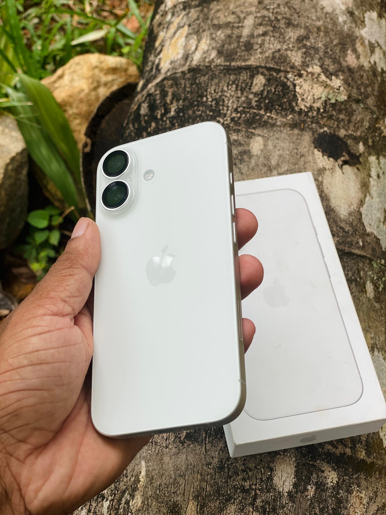 Iphone 16 256GB Iphone 16 256GB 90% Battery 256GB Apple Warranty 