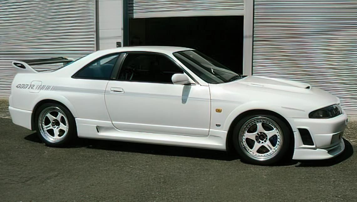 JDM - Clean Nissan R32 Skyline GT-R with custom body kit #supra #nissan ...