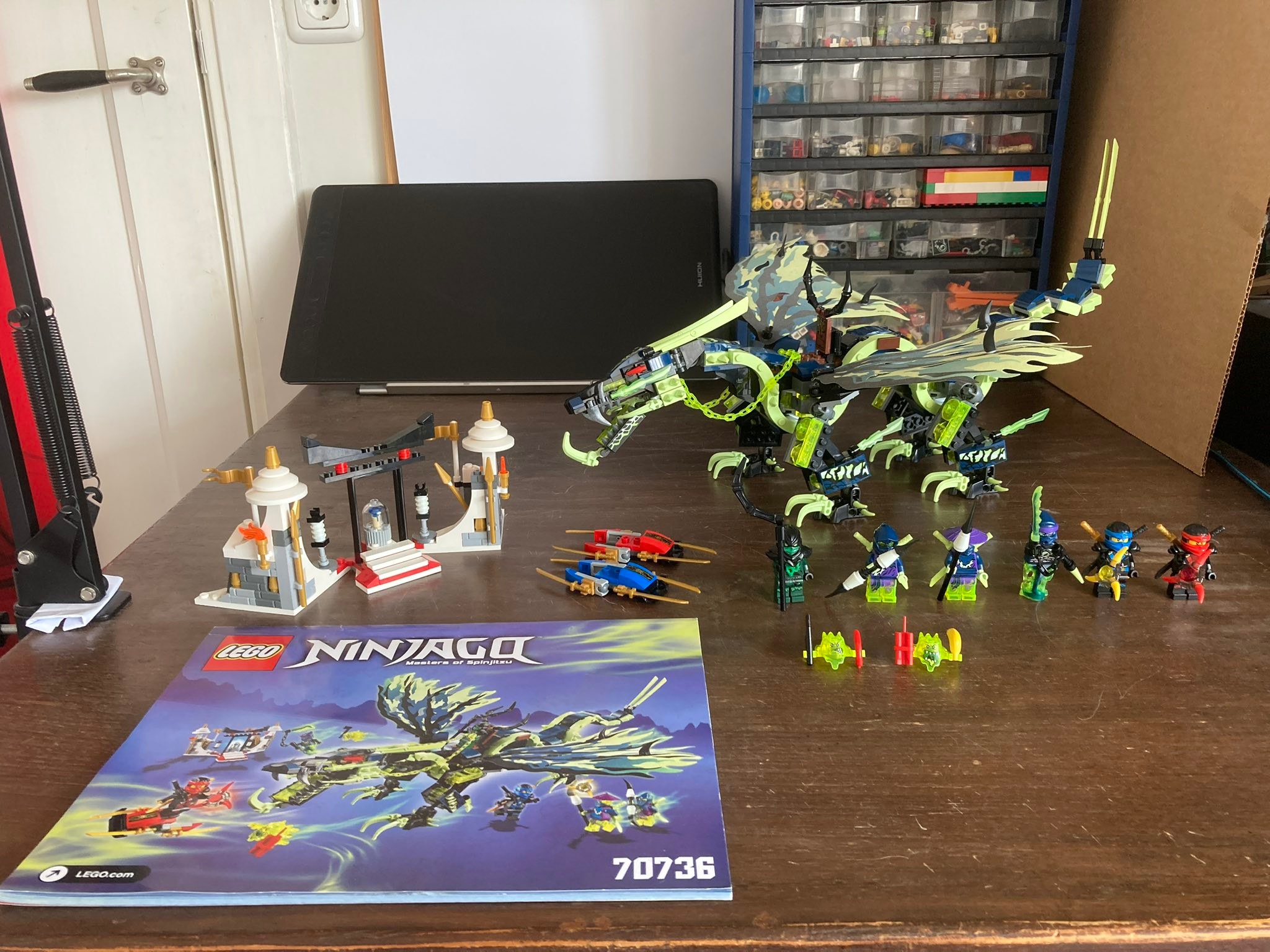 ヒカリ Can micro Ninjago sets be redeemed without spending money on an order?
