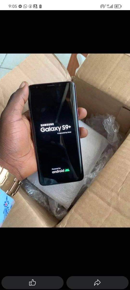 Samsung Galaxy s9+ original USA model 080395457