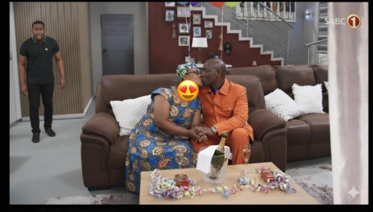 Mzansi - Bra boikie is Released from the cell and he came with a bottle ...