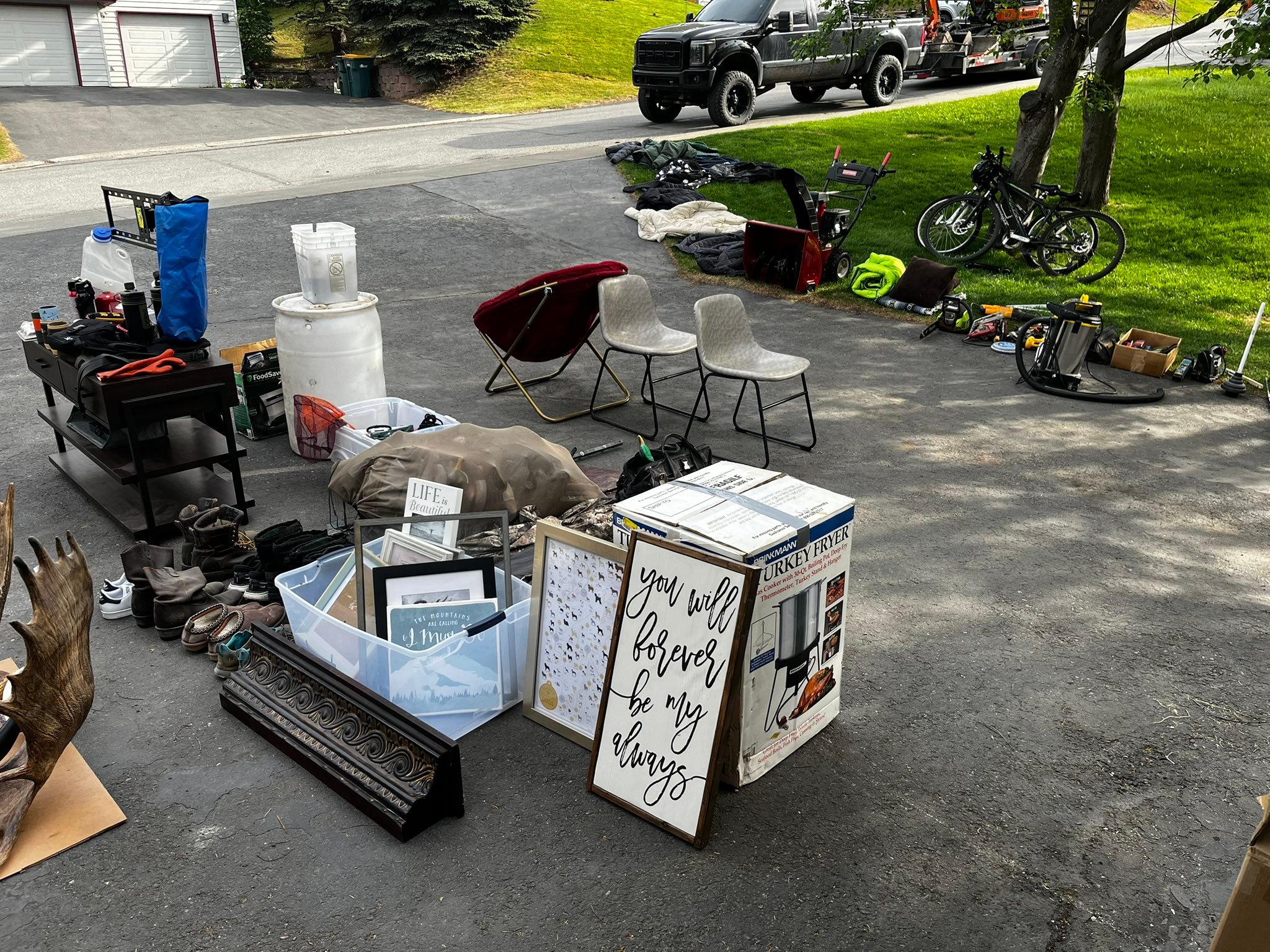 Eagle River ALASKA Yard/Garage Sale Ads ONLY! NOT FOR SINGLE ITEM
