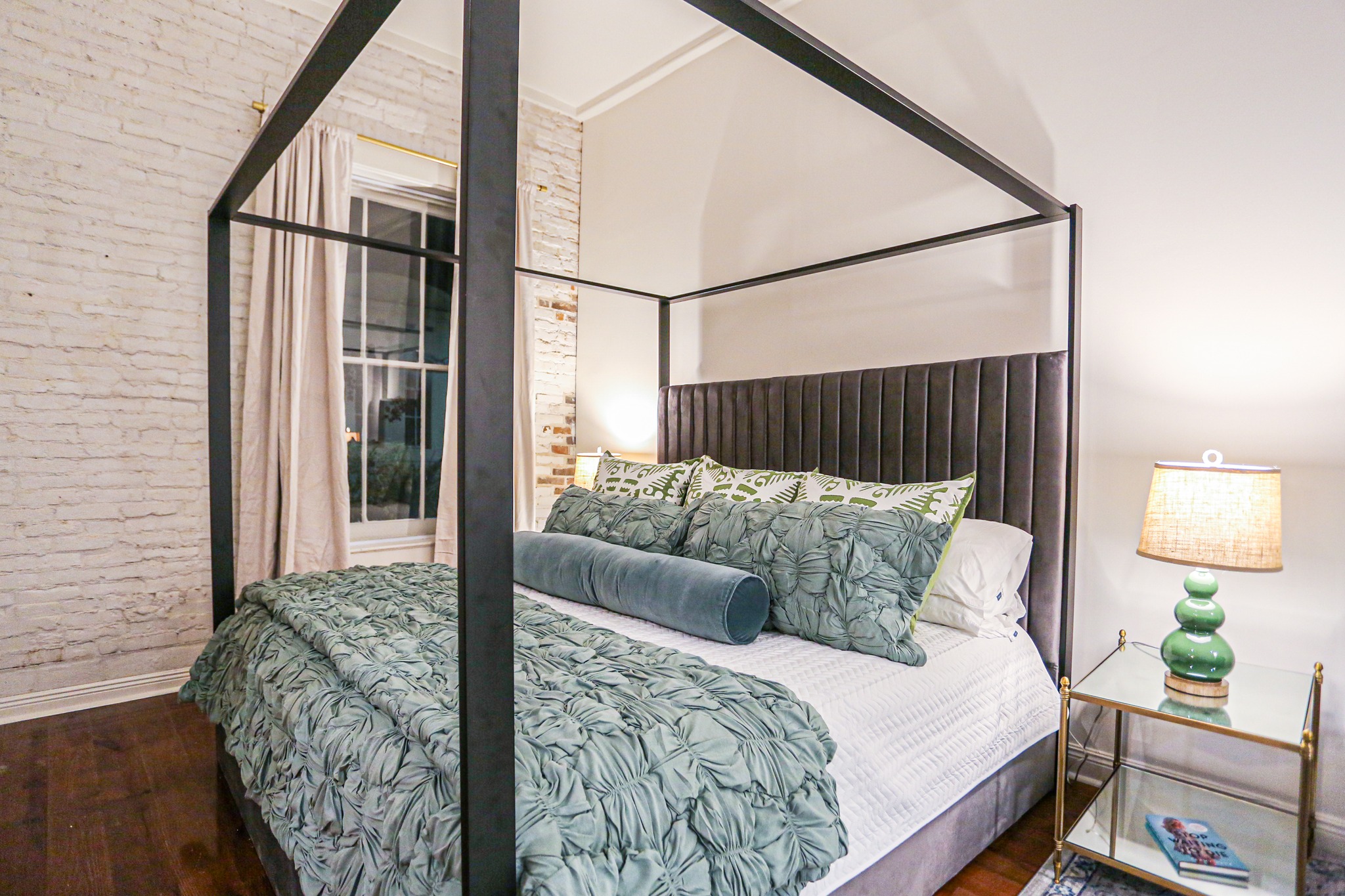 Absolute Charm Vacation Rentals - Natchez, MS