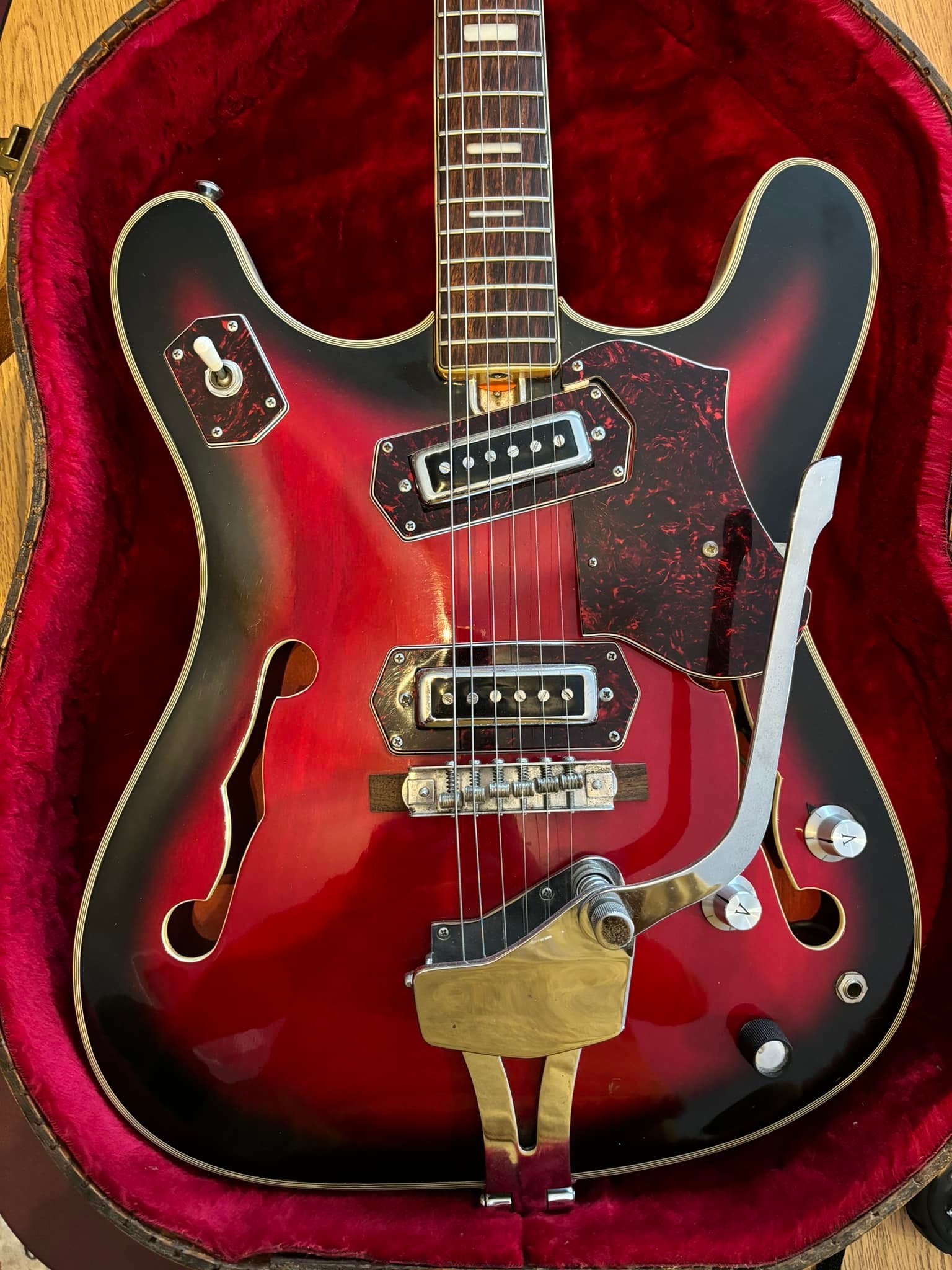1960s Bruno conqueror excellent condition. It came in a real wood